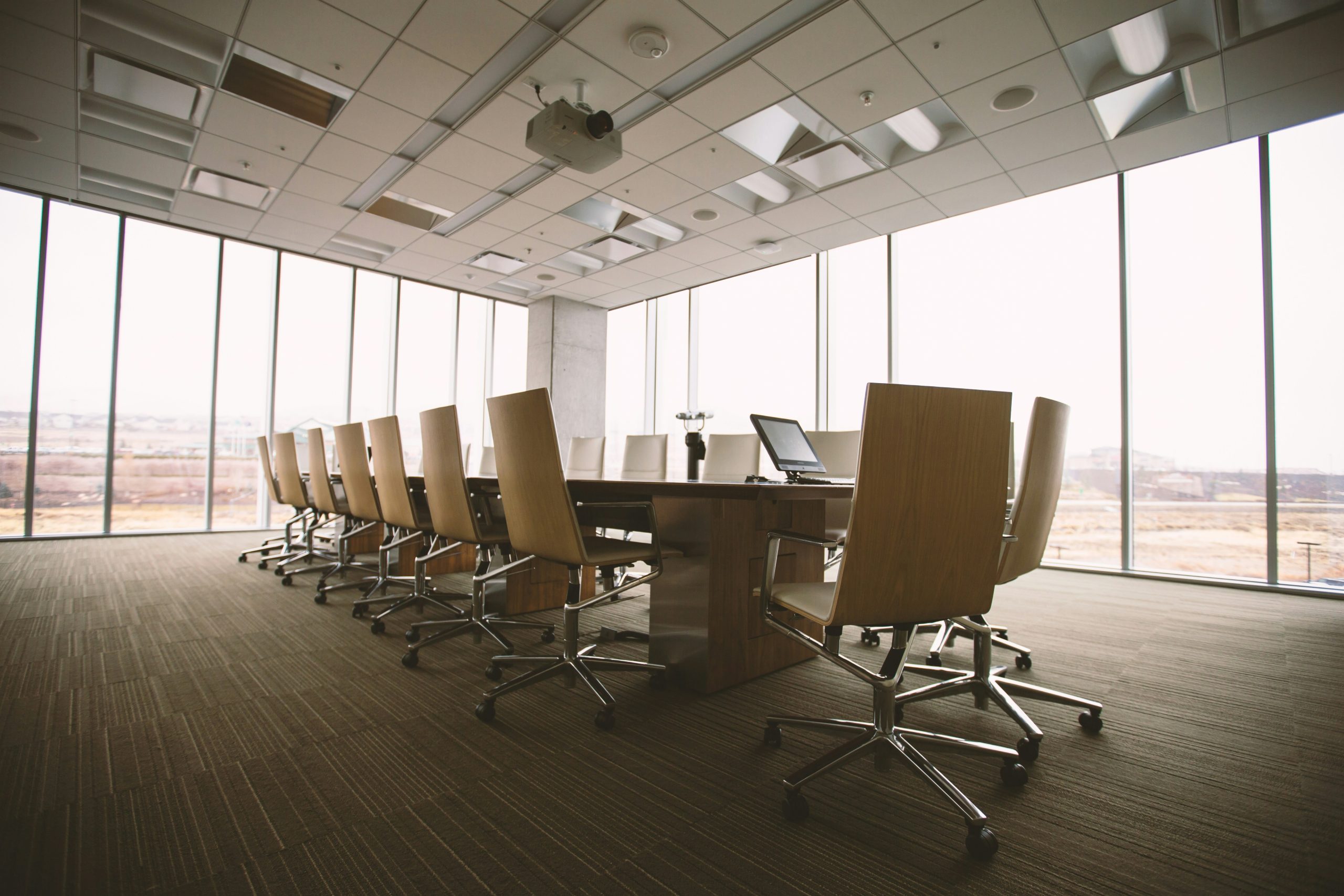 Home What the Frontline Knows That the Boardroom Doesn't